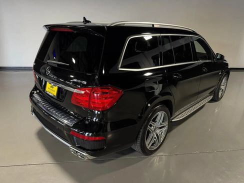 Used 2015 Mercedes-Benz GL 63 AMG 4MATIC image 6