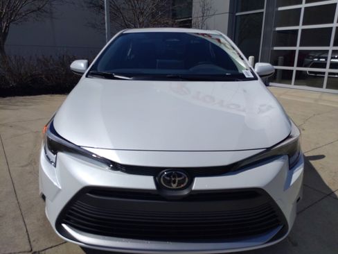 New 2026 Toyota Corolla XLE image 5