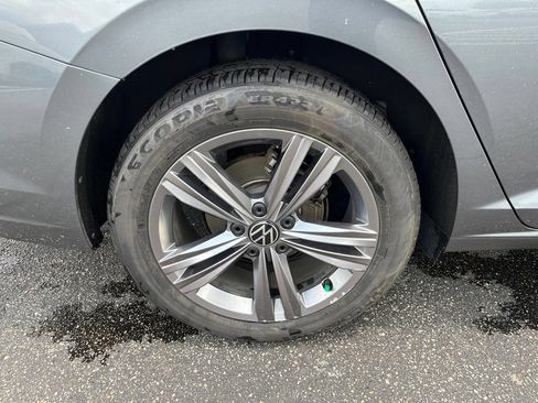 Used 2023 Volkswagen Jetta SE FWD image 31