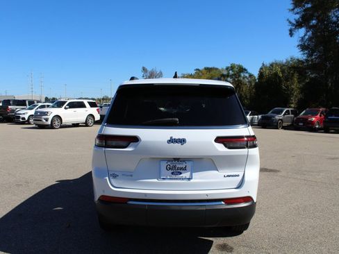 Used 2023 Jeep Grand Cherokee L Laredo image 12