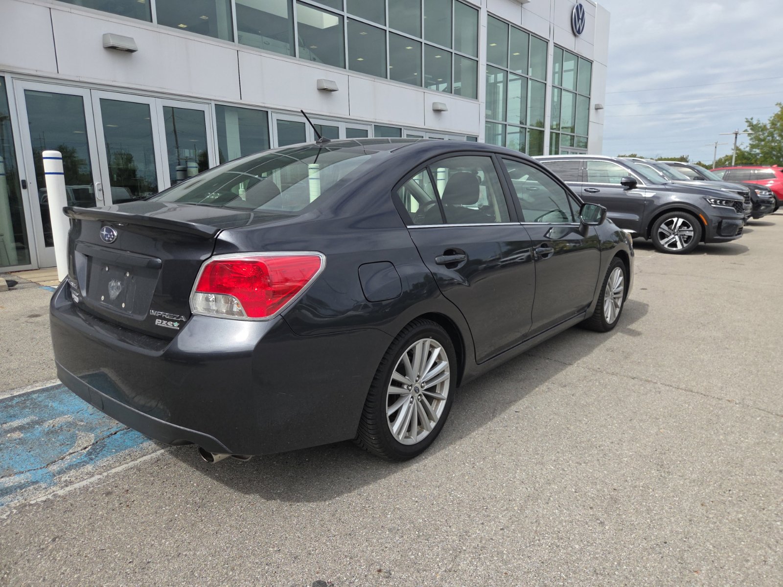 Used 2015 Subaru Impreza 2.0i Premium AWD/4WD image 6