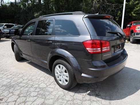 Used 2017 Dodge Journey SE w/ Flexible Seating Group FWD image 8