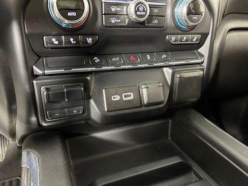 Used 2022 GMC Sierra 3500 AT4 AWD/4WD image 31