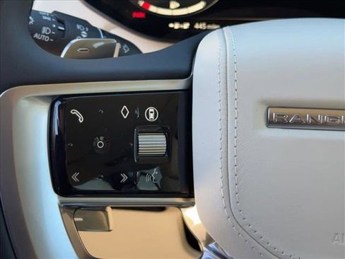 New 2025 Land Rover Range Rover SE image 19