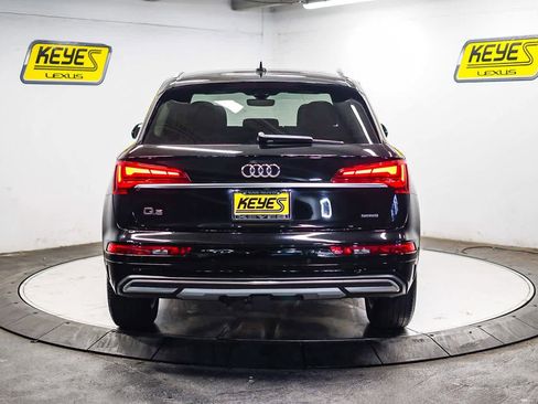 Used 2021 Audi Q5 Premium image 3