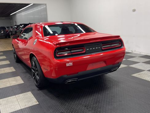 Used 2015 Dodge Challenger SXT w/ Super Sport Group (SS/T) RWD image 15