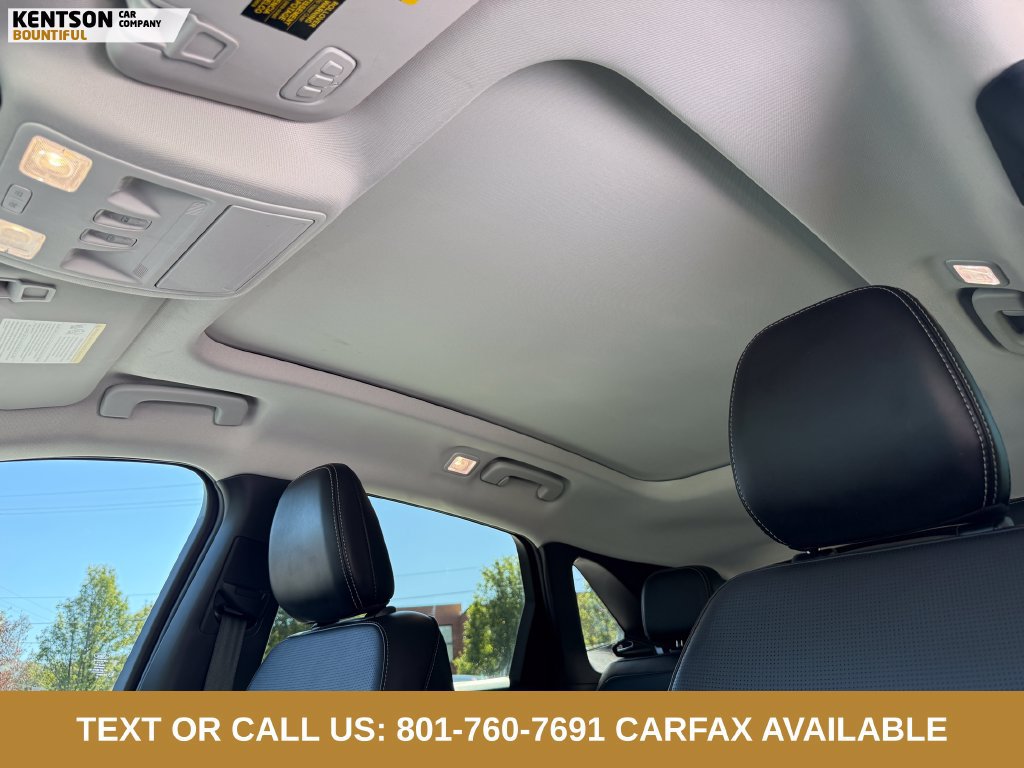 Used 2025 Ford Escape Platinum AWD/4WD image 27