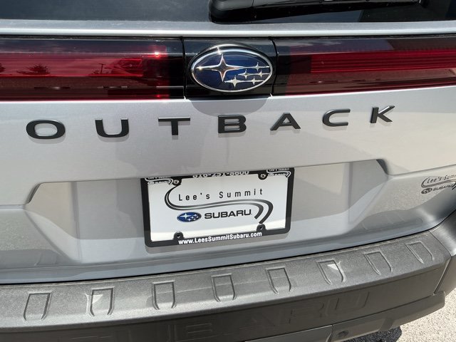 New 2026 Subaru Outback Limited AWD/4WD image 4