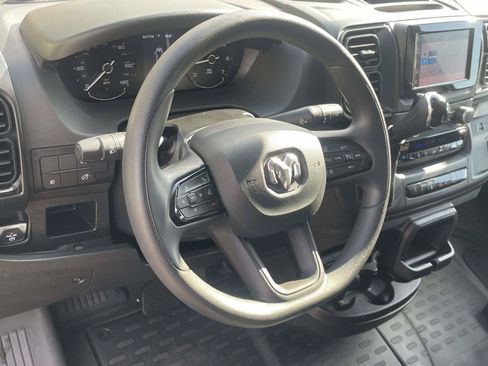 Used 2025 RAM ProMaster 2500 w/ Convenience Group FWD image 8