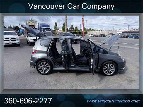 Used 2013 Honda Fit Sport image 12