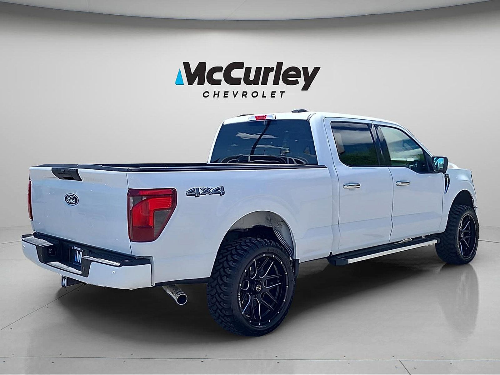 Used 2024 Ford F150 XLT w/ Tow/Haul Package AWD/4WD image 7