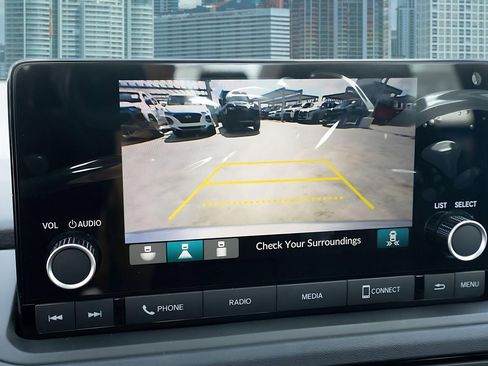 Certified 2025 Honda Accord SE image 32