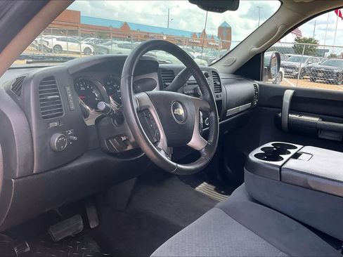 Used 2008 Chevrolet Silverado 1500 LT w/ Texas Edition RWD image 2