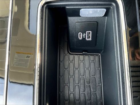 Used 2023 Lincoln Aviator Black Label Grand Touring AWD/4WD image 16
