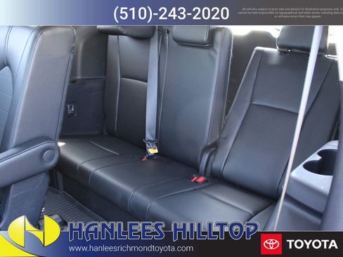Certified 2025 Toyota Highlander XLE image 16