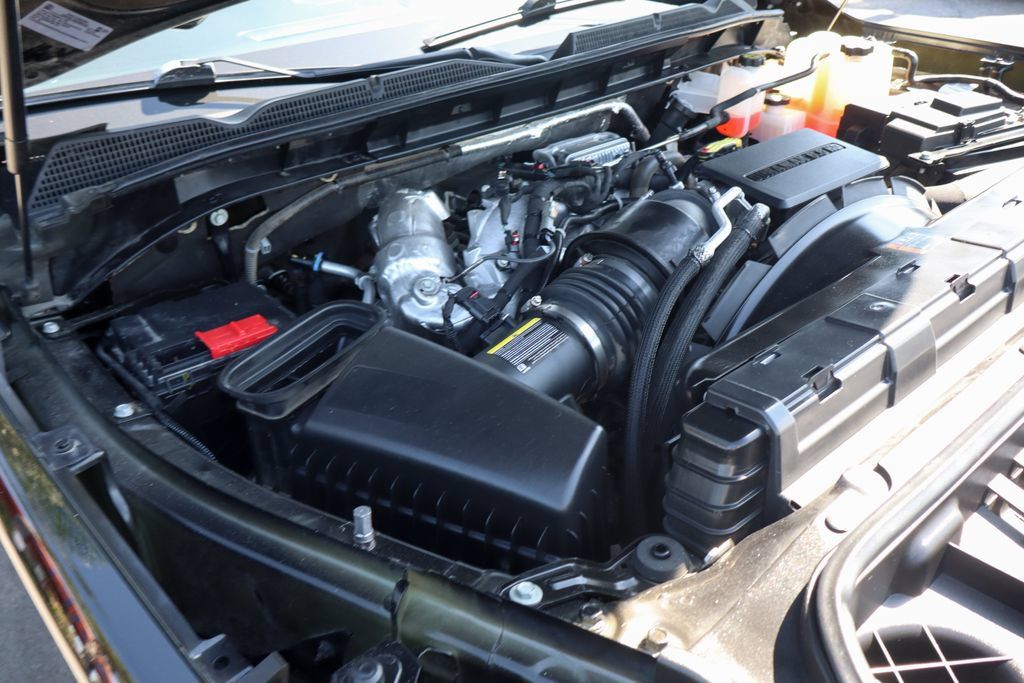 Used 2023 GMC Sierra 2500 AT4 w/ AT4 Preferred Package AWD/4WD image 14