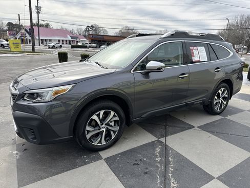 Used 2022 Subaru Outback Touring w/ Popular Package #2 image 5