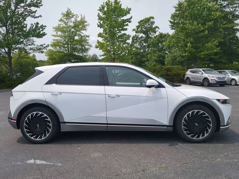 Used 2023 Hyundai Ioniq 5 Limited w/ Cargo Package AWD/4WD image 3