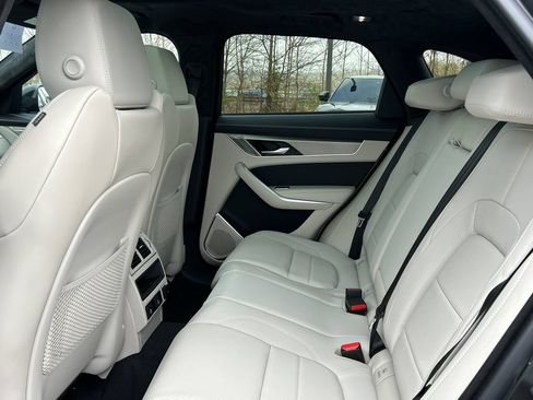 Used 2026 Jaguar F-PACE R-Dynamic S AWD/4WD image 23