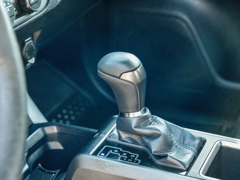 Certified 2023 Toyota Tacoma TRD Off-Road image 23