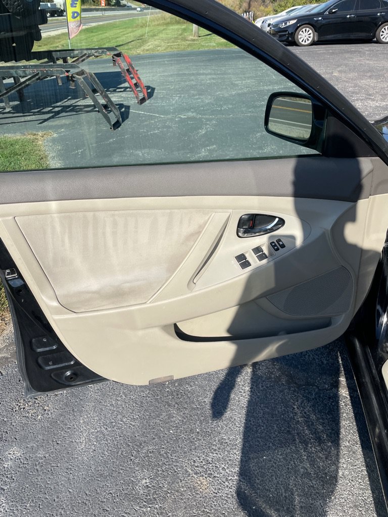 Used 2010 Toyota Camry Hybrid FWD image 10