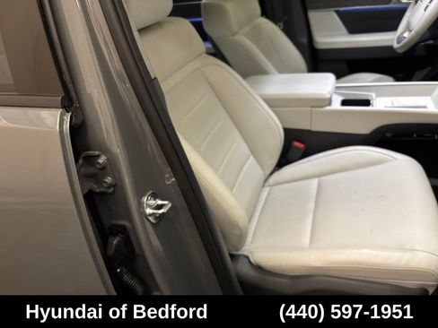 Used 2024 Hyundai Santa Fe Limited AWD/4WD image 27