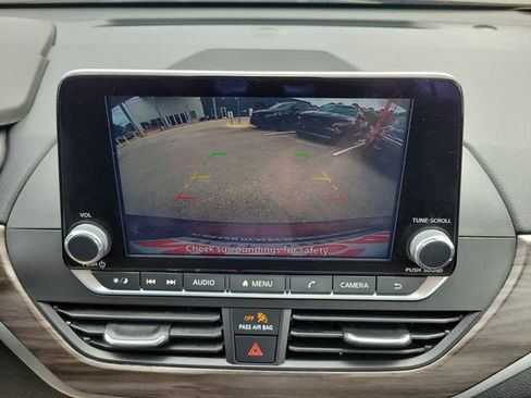 Used 2024 Nissan Altima 2.5 SV image 30