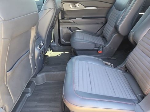 Used 2025 Ford Explorer ST-Line w/ Premium Package RWD image 10