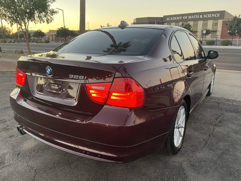 Used 2010 BMW 328i xDrive Sedan image 3