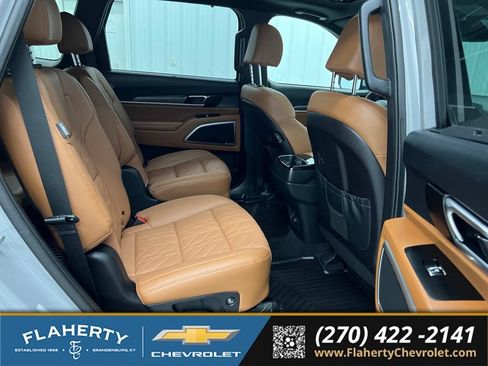 Used 2025 Kia Telluride EX X-Line AWD/4WD image 13
