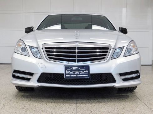 Used 2013 Mercedes-Benz E 350 4MATIC Sedan image 2