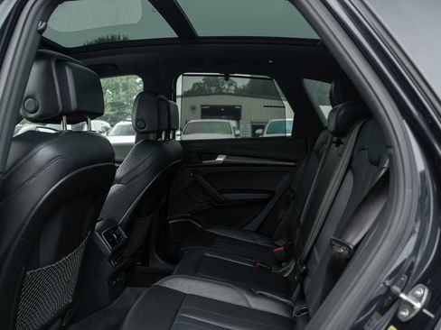 Used 2019 Audi SQ5 Prestige AWD/4WD image 9