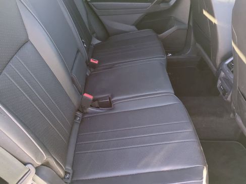 Used 2023 Volkswagen Tiguan SE R-Line image 19