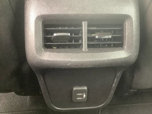Used 2019 Chevrolet Equinox LS FWD image 20