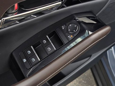 Used 2023 MAZDA CX-30 2.5 Turbo w/ Premium Package image 11