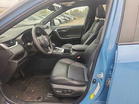 Used 2023 Toyota RAV4 XSE AWD/4WD image 18