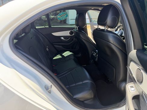 Used 2019 Mercedes-Benz C 300 Sedan image 11