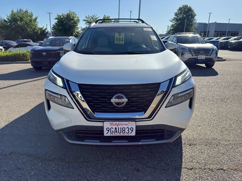 Used 2023 Nissan Rogue SL w/ SL Premium Package FWD image 2
