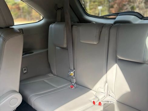 Used 2015 Toyota Highlander Limited Platinum image 33