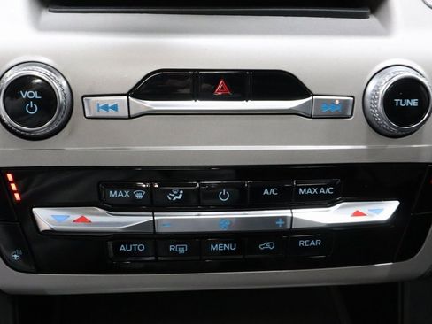 Certified 2023 Ford Explorer XLT w/ Equipment Group 202A image 32