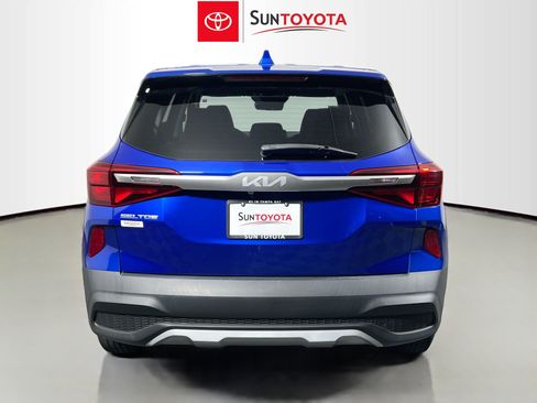 Used 2023 Kia Seltos LX AWD/4WD image 5