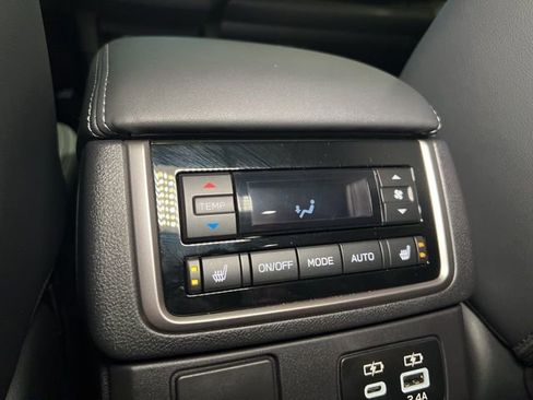 Certified 2025 Subaru Ascent Limited w/ Popular Package #1 image 57