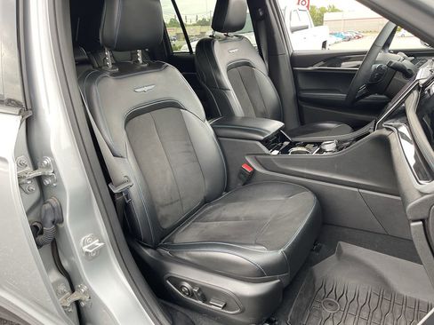 Used 2022 Jeep Grand Cherokee Trailhawk w/ Advanced Protech Group II AWD/4WD image 28