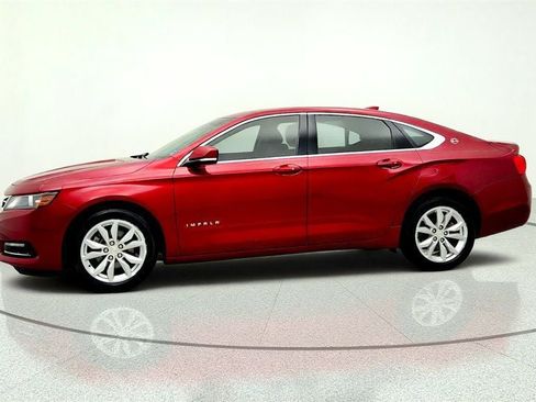 Used 2018 Chevrolet Impala LT FWD image 8