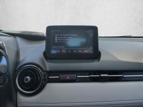 Certified 2019 Toyota Yaris LE FWD image 14