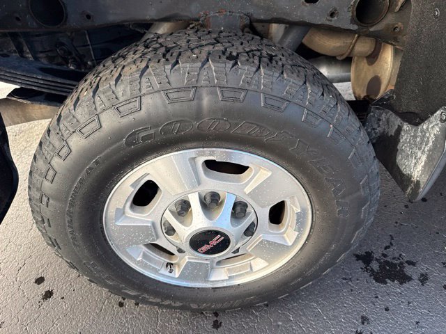 Used 2015 GMC Sierra 2500 SLE AWD/4WD image 6