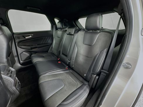Used 2019 Ford Edge ST w/ Convenience Package image 24