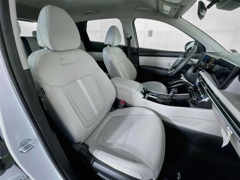 Certified 2025 Hyundai Tucson SEL AWD/4WD image 30