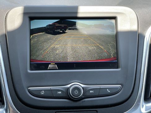 Used 2019 Chevrolet Equinox LT FWD image 25
