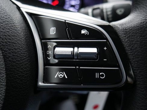 Used 2023 Kia Forte LXS image 13